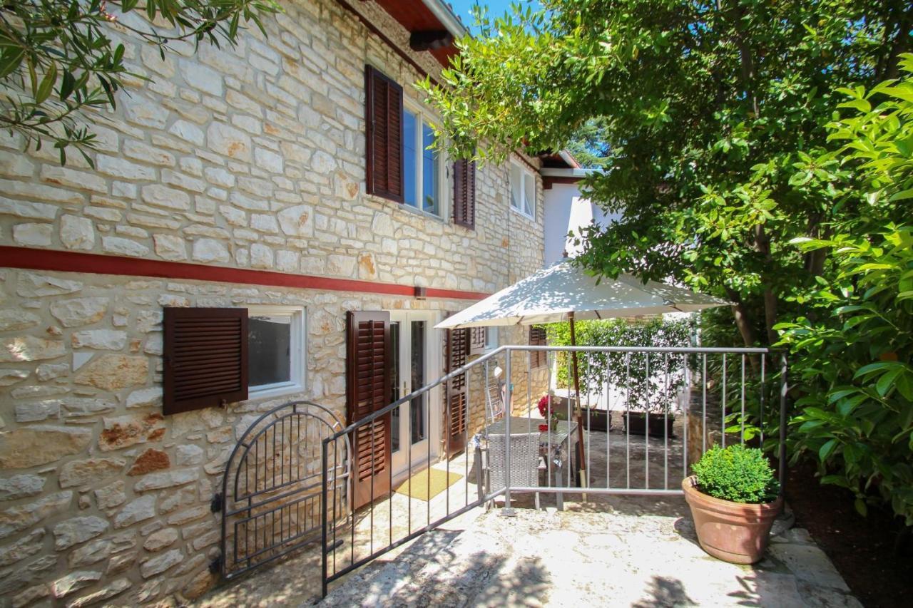 Carla Guest House Новиград Экстерьер фото