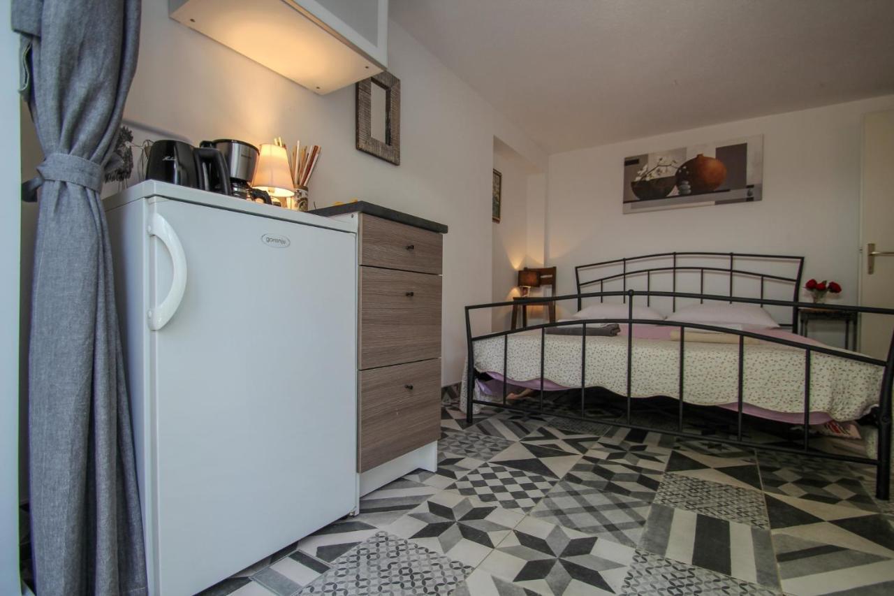 Carla Guest House Новиград Экстерьер фото